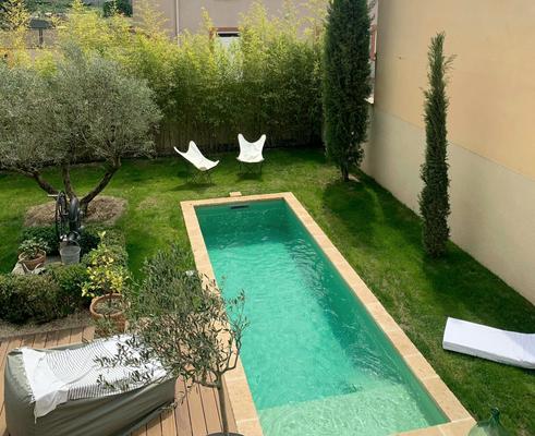 piscina one